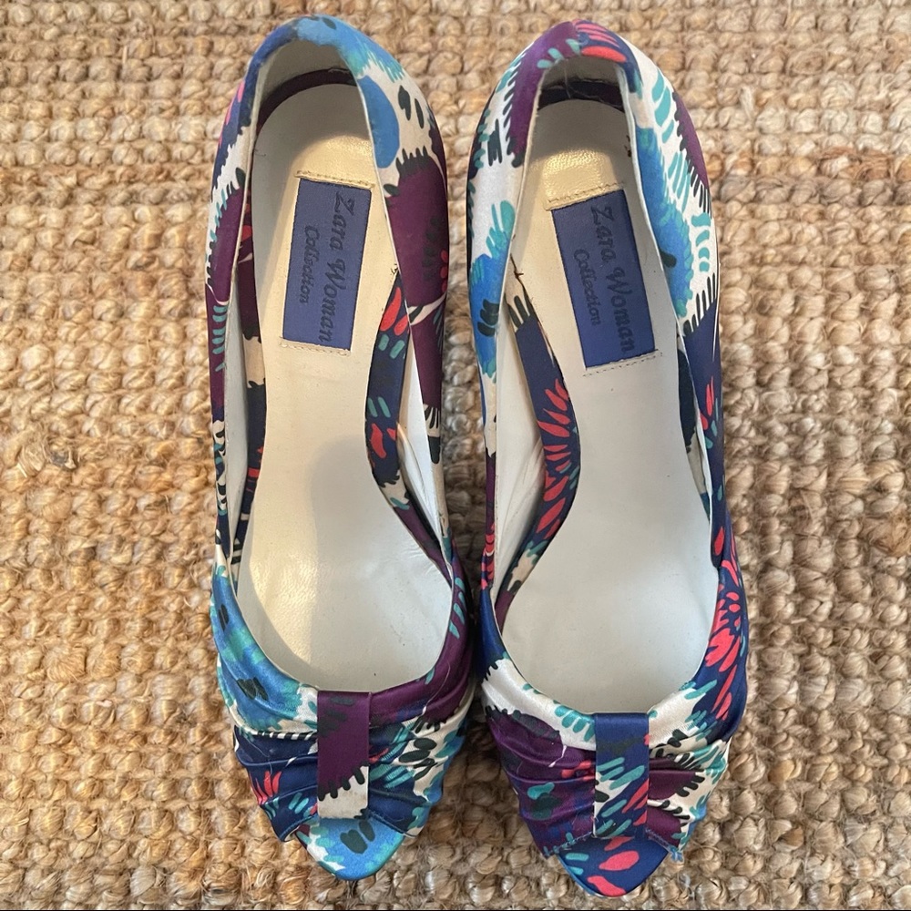 Zara abstract floral satin open toe pump